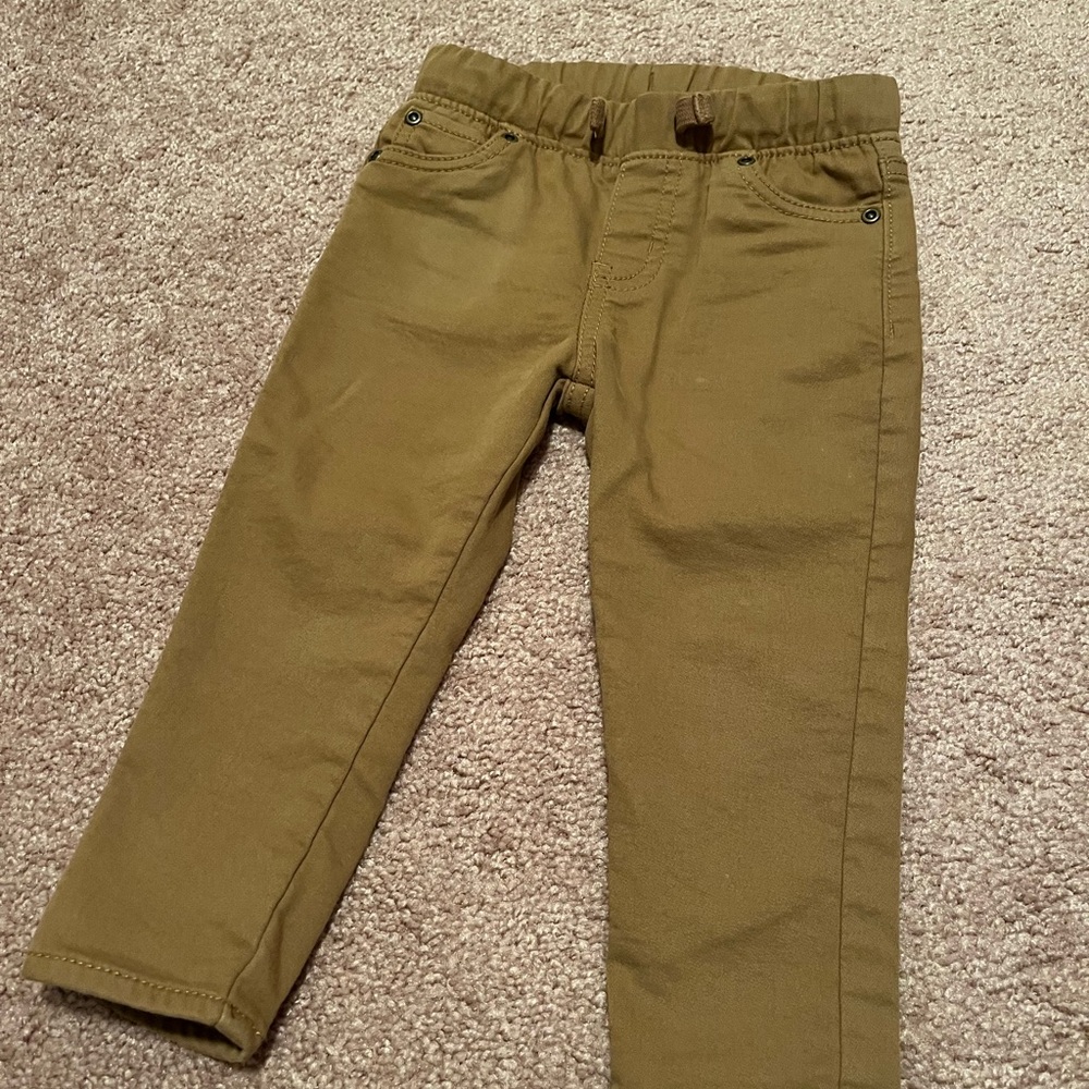 Carter’s khaki pants. 18 months. Lightly worn.